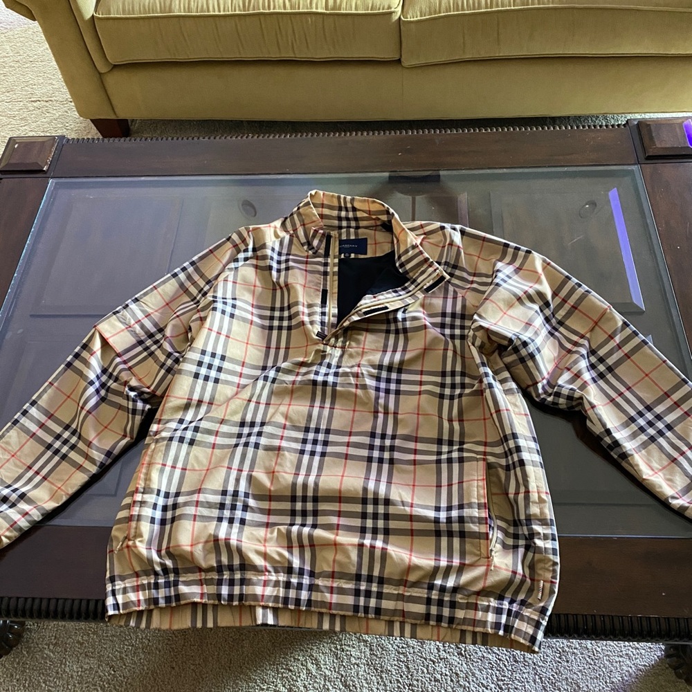 Authentic Burberry pullover!